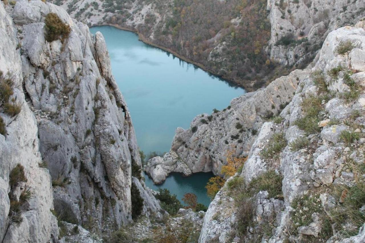 House Kuna Bristane Εξωτερικό φωτογραφία