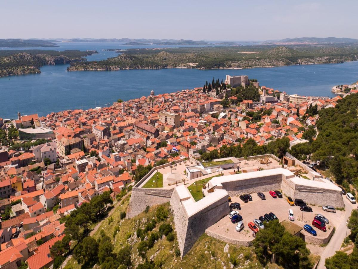 House Kuna Bristane Εξωτερικό φωτογραφία