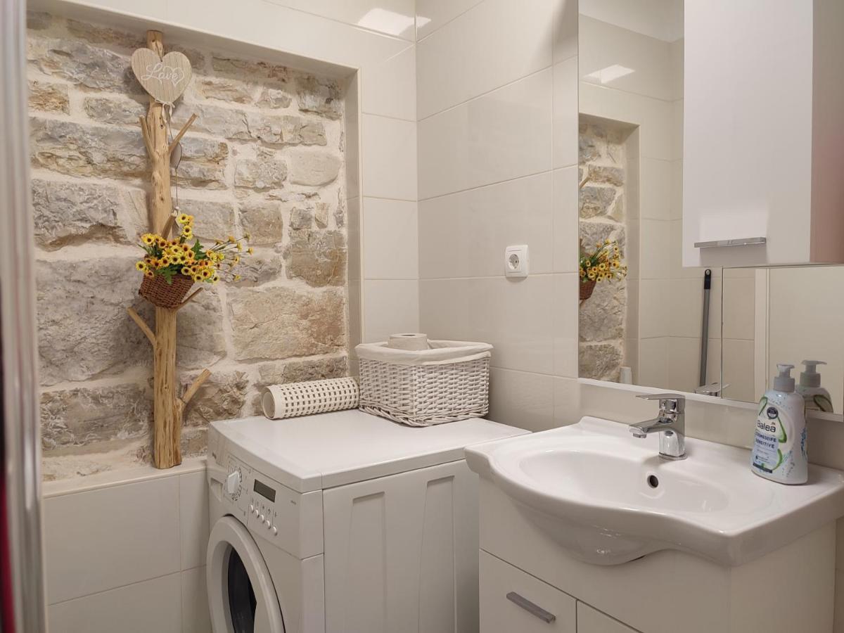 House Kuna Bristane Εξωτερικό φωτογραφία